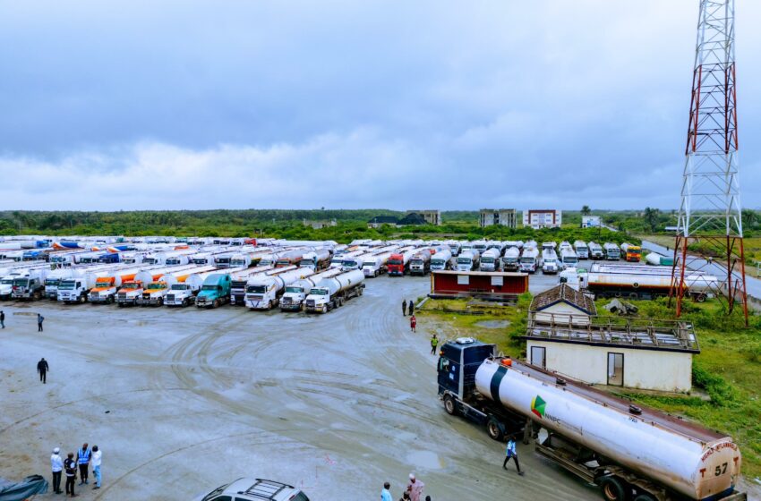  NNPC Deploys 100 Trucks to Dangote Refinery as Petrol Distribution Begins